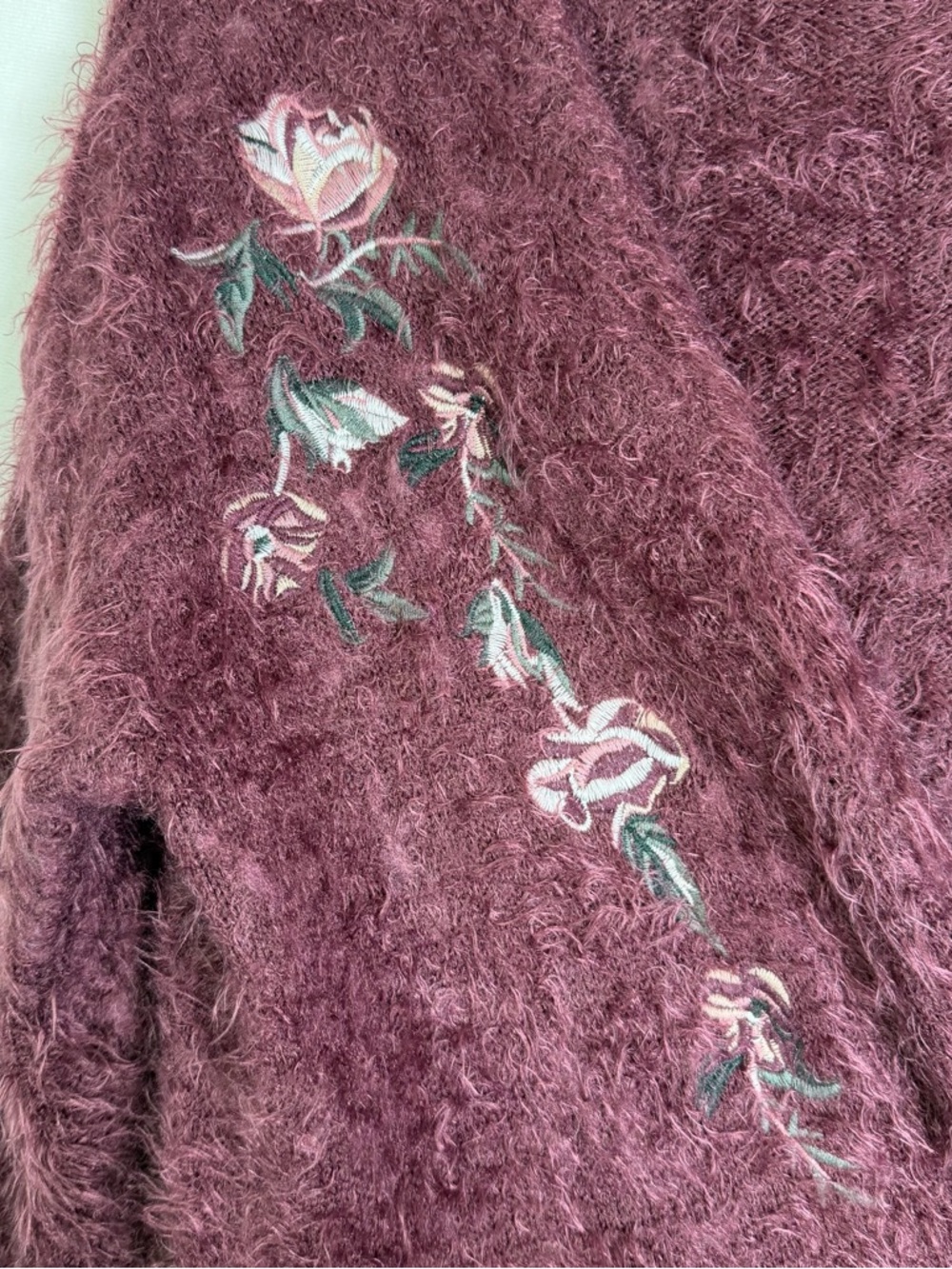 Knox Rose Womens Fuzzy Burgundy Cardigan Sweater Floral Embroidered Boho Duster - Picture 5 of 10